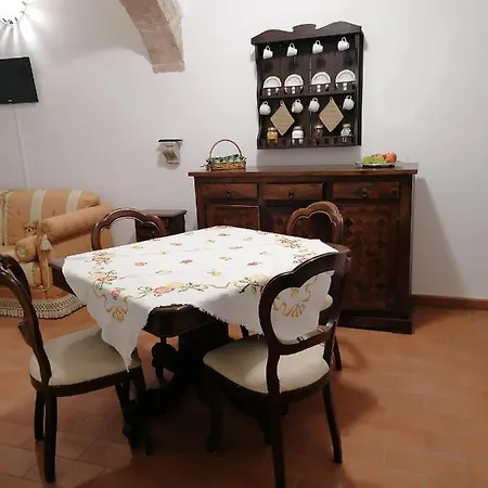 Casa Angioina *
